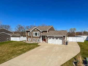 4310 Pebble Creek Boulevard Grand Blanc, MI 48439