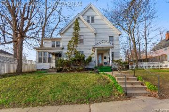 213 Maple Street Ypsilanti, MI 48198