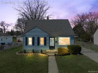 27271 Demrick Street Roseville, MI 48066