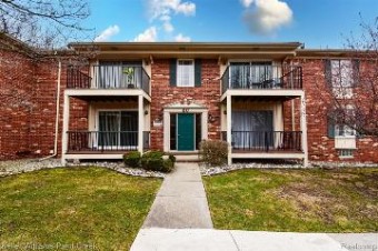 34835 Maple Lane Drive Sterling Heights, MI 48312