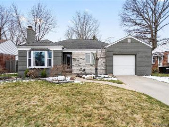 2355 Allard Avenue Grosse Pointe Woods, MI 48236