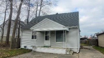 26037 Rosalie Street Harrison Township, MI 48045