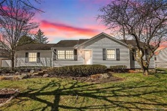 551 Gamma Road Walled Lake, MI 48390