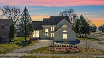 6597 Torybrooke Circle West Bloomfield, MI 48323