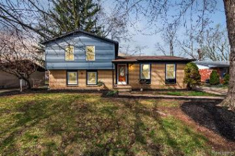 18328 Donnelly Avenue Brownstown, MI 48193