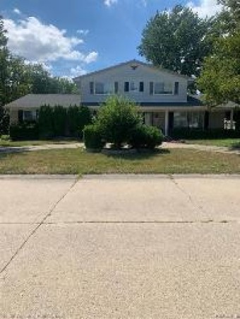 39503 Twenlow Drive Clinton Township, MI 48038