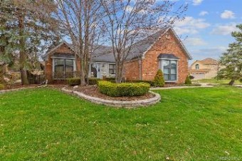 43659 Riverway Drive Clinton Township, MI 48038