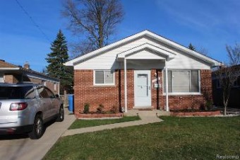 6580 Drexel Street Dearborn Heights, MI 48127