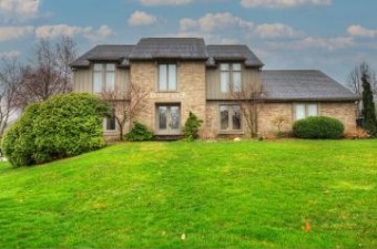 2399 Hidden Pine Drive Troy, MI 48098