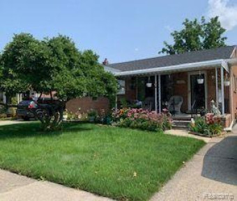 14824 Cicotte Avenue Allen Park, MI 48101