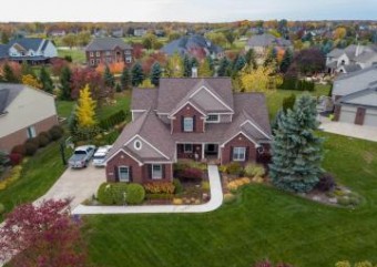 23933 Winged Foot Way South Lyon, MI 48178