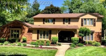 2398 Red Maple Court Troy, MI 48098