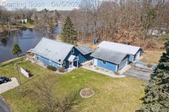 3955 E Shore Drive Stanton, MI 48888