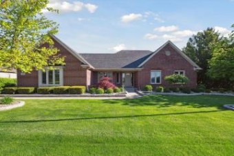 1162 Saint Andrews Highland, MI 48357