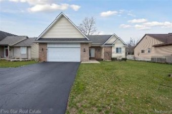 4138 Crooks Street West Bloomfield, MI 48323