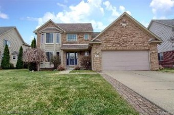 31208 Day Lily Drive Rockwood, MI 48173