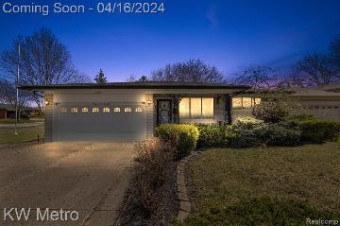 13514 Moray Sterling Heights, MI 48312