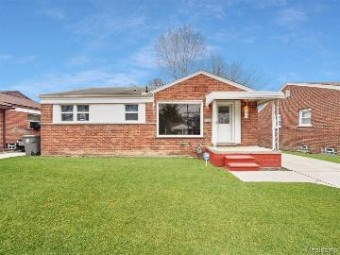 379 Greenwood Street Inkster, MI 48141