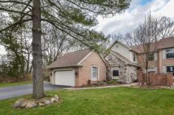 4490 Golf View Drive Brighton, MI 48116