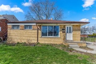 9655 Sarasota Redford, MI 48239