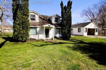 4212 Laforest Drive Waterford, MI 48329