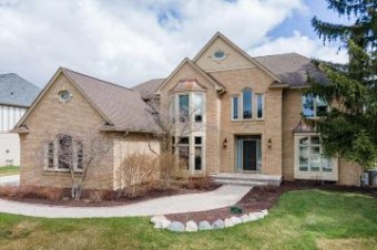 5622 Springbrook Drive Troy, MI 48098