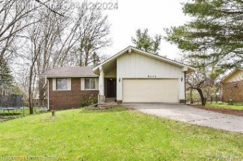 9948 Mevis Drive Brighton, MI 48114