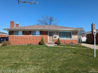 34174 Coachwood Drive Sterling Heights, MI 48312