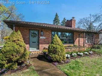 17928 Kinross Avenue Beverly Hills, MI 48025