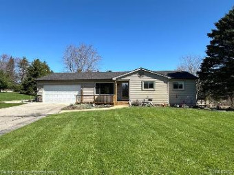 3198 Ludwig Road Oxford, MI 48371