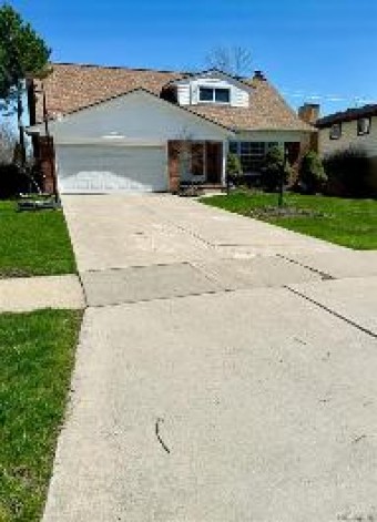 28434 E Larkmoor Drive Southfield, MI 48076