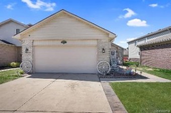 51383 D W Seaton Drive D Chesterfield Township, MI 48047