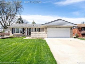 37653 Longacre Drive Sterling Heights, MI 48312