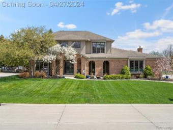 3136 Glengrove Drive Rochester Hills, MI 48309