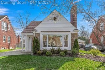 125 Beechmont Street Dearborn, MI 48124