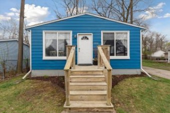 3885 Lawley Avenue Waterford, MI 48328