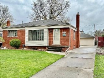 26512 Larchmont Street Saint Clair Shores, MI 48081