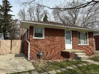 29020 Hazelwood Street Inkster, MI 48141