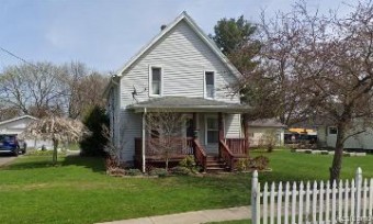 1412 N Hickory Street Owosso, MI 48867