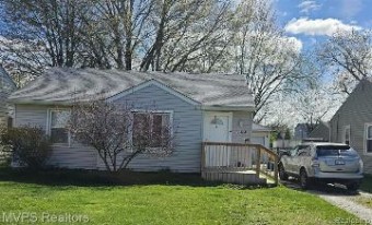 35484 Ellen Street Clinton Township, MI 48035