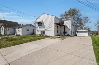 9136 Buckingham Street White Lake, MI 48386