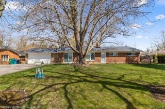 271 Annison Drive Commerce Township, MI 48382