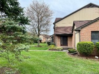 385 Meadow Bridge Drive Rochester Hills, MI 48307