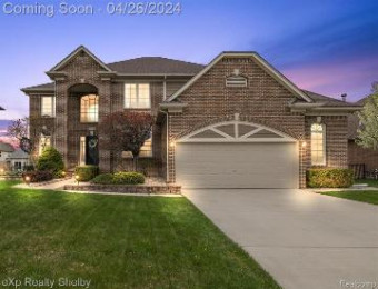 48478 Stoneacre Drive Macomb, MI 48044