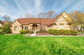 25102 Parke Lane Grosse Ile, MI 48138