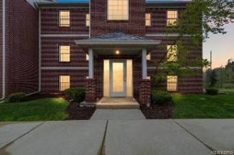 6600 Trillium Village #16 Lane 16 Clarkston, MI 48346