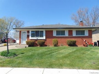 22431 Dorion Street Saint Clair Shores, MI 48082