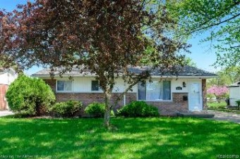 1523 Raymer Street Westland, MI 48186