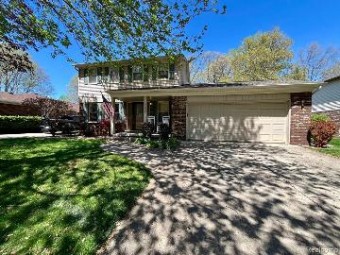 34336 Claudia Court Westland, MI 48185