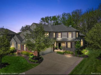 2262 Preserve Lane Rochester Hills, MI 48309